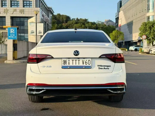Volkswagen Sagitar — Фото автомобиля 8