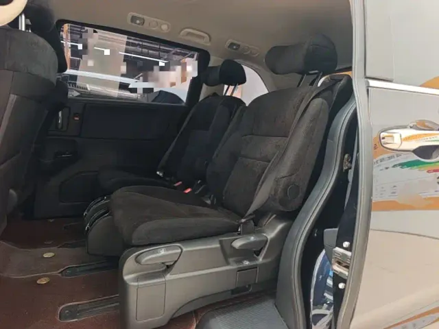 Honda Odyssey — Фото автомобиля 16