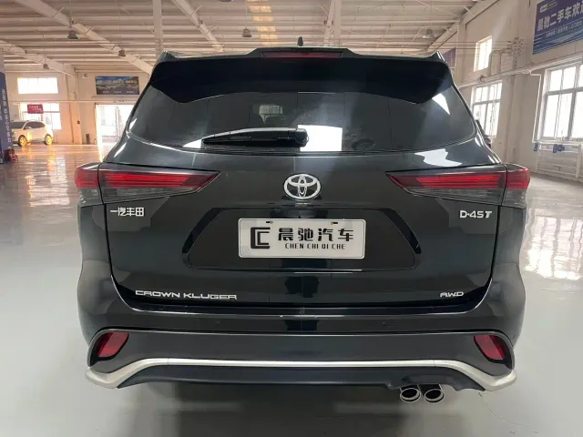 Toyota Crown Kluger — Фото автомобиля 5