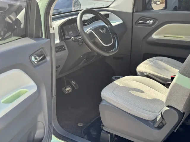 Wuling Hongguang Mini EV — Фото автомобиля 4