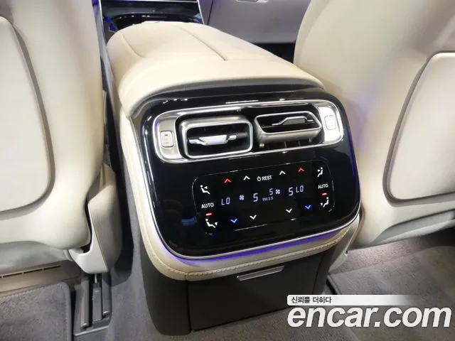 Mercedes-Benz S-Class S-класс W223 — Фото автомобиля 17