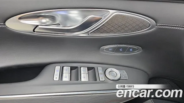 Genesis GV70 3.5T Бензин AWD — Фото автомобиля 27