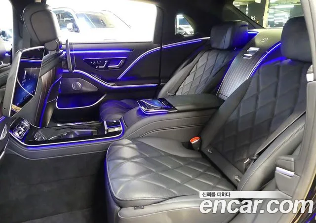 Mercedes-Benz S-Class — Фото автомобиля 11