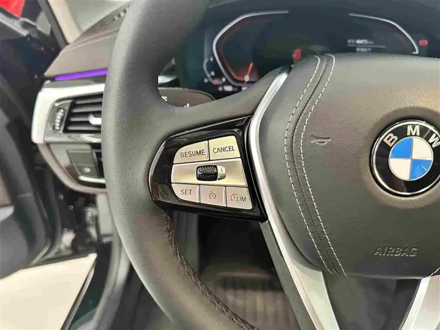 BMW 5 Series — Фото автомобиля 9