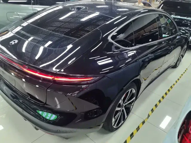 Nio ET5 — Фото автомобиля 6