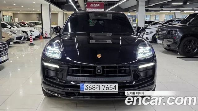 Porsche Macan — Фото автомобиля 3