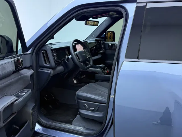 BYD FangChengBao Leopard 5 — Фото автомобиля 21