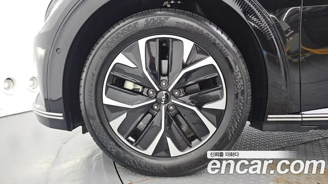 Kia EV6 — Фото автомобиля 4