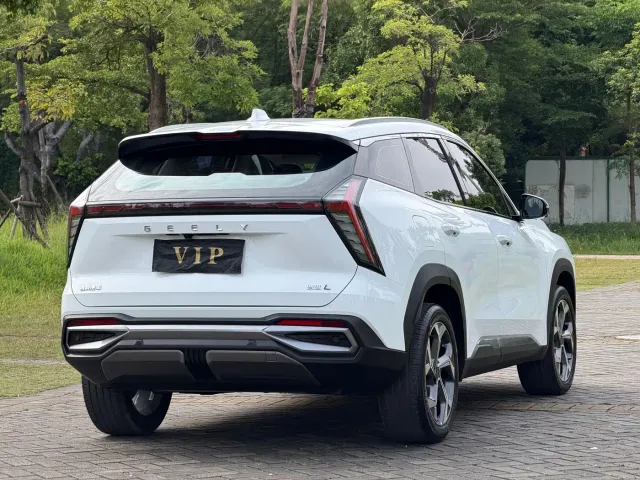 Geely Boyue L — Фото автомобиля 8