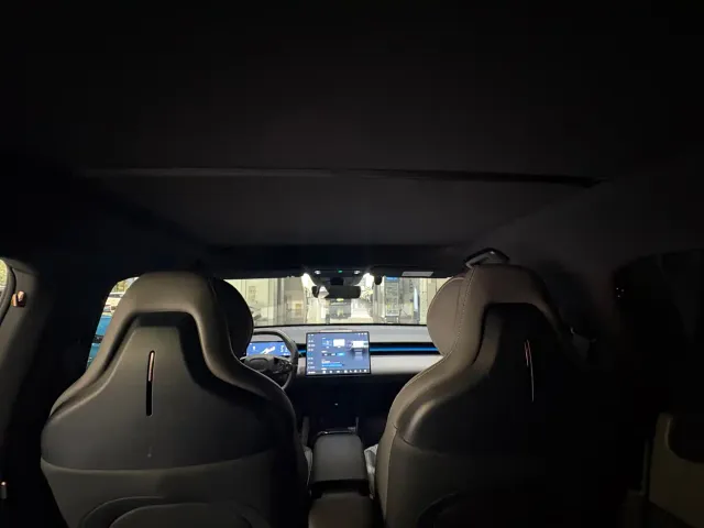Lynk & Co Z20 — Фото автомобиля 19