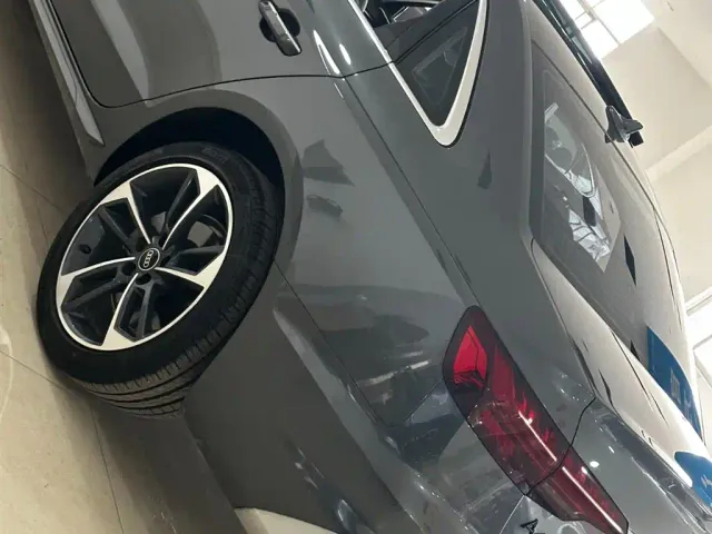 Audi A4L — Фото автомобиля 24