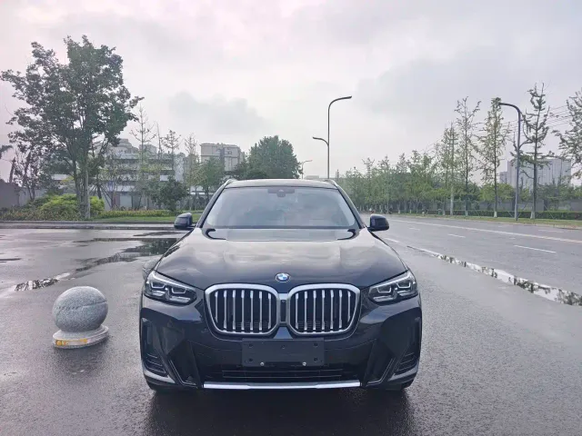 BMW BMW X3 2022 xDrive25i M Sport Package — Фото автомобиля 2