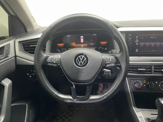 Volkswagen Polo — Фото автомобиля 12