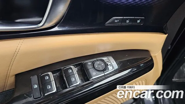 Kia Canival — Фото автомобиля 26