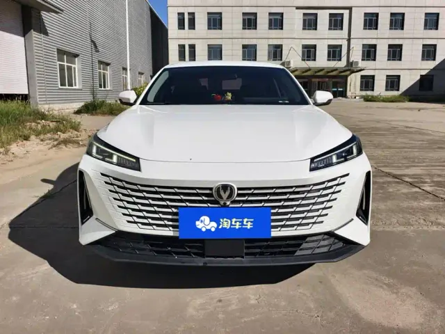 Changan Lamore — Фото автомобиля 2
