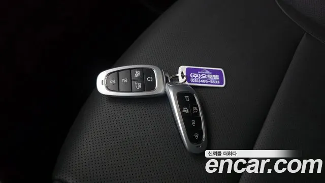 Hyundai Tucson Tucson (NX4) Дизель 2.0 2WD — Фото автомобиля 20