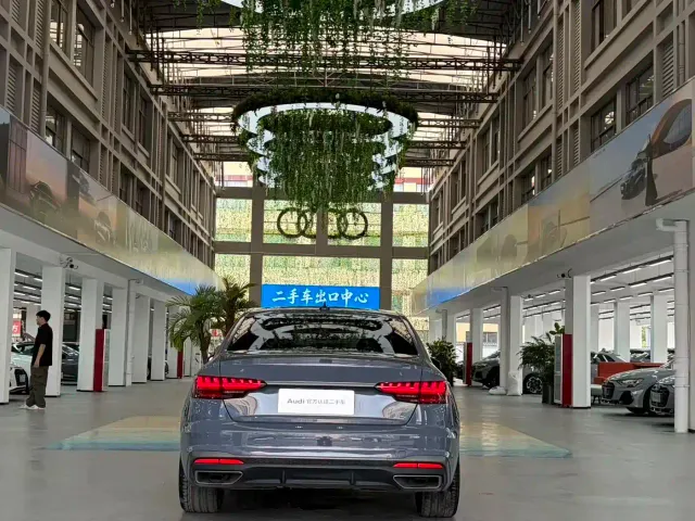 Audi A4L — Фото автомобиля 5