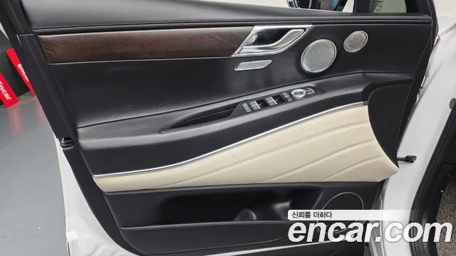Genesis GV80 2.5T Бензин AWD — Фото автомобиля 23