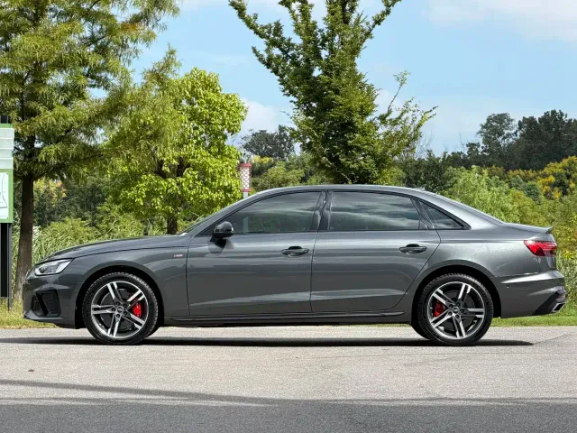 Audi A4L — Фото автомобиля 20