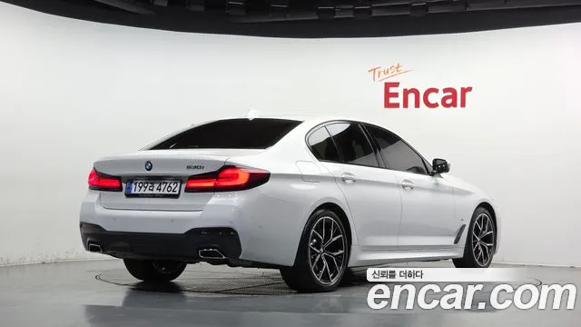 BMW 5 Series G30 — Фото автомобиля 2