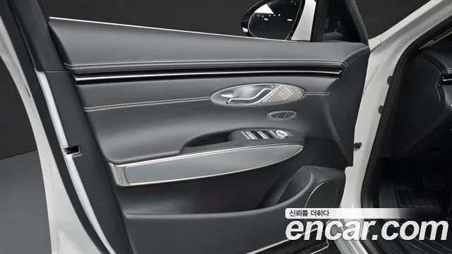 Genesis GV70 Electrified GV70 — Фото автомобиля 20