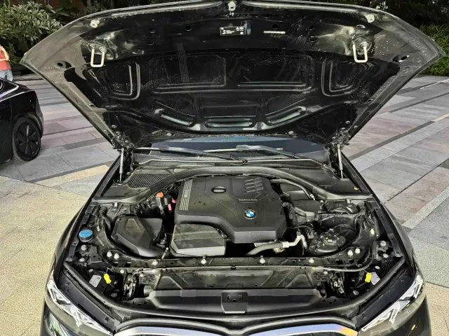 BMW 3 Series — Фото автомобиля 17