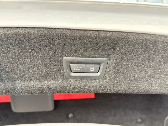 BMW 3 Series — Фото автомобиля 30