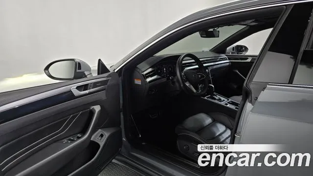 Volkswagen Arteon Arteon 2.0 TDI R-LINE 4Motion — Фото автомобиля 10