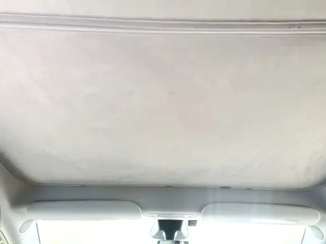 Tesla Model Y — Фото автомобиля 17