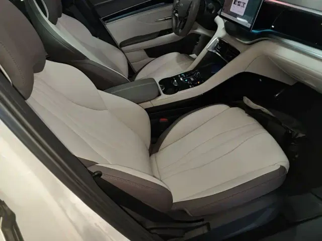 BYD Song PLUS — Фото автомобиля 24