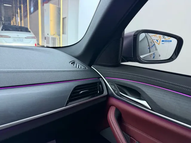 BMW 5 Series — Фото автомобиля 20