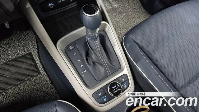 Hyundai Venue Venue 1.6 Flux — Фото автомобиля 9