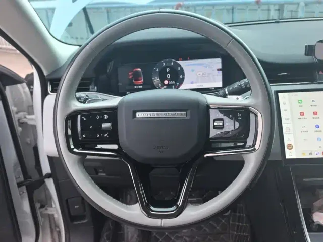 Land Rover Range Rover Evoque — Фото автомобиля 15