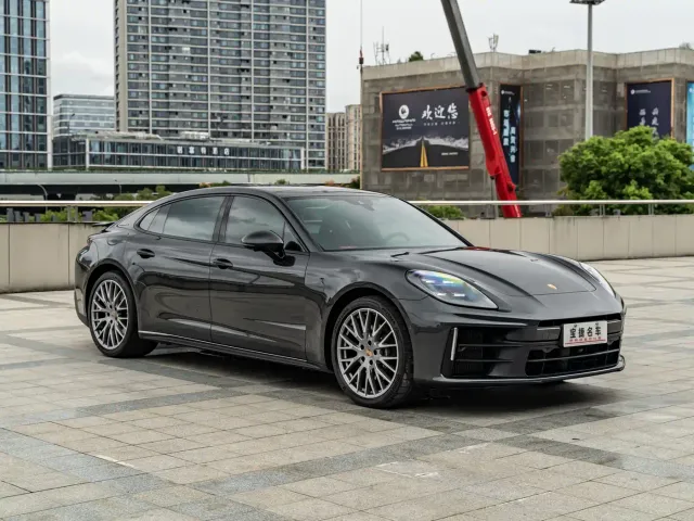 Porsche Panamera — Фото автомобиля 5