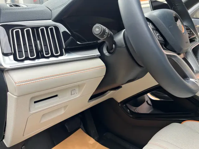 BYD Song PLUS — Фото автомобиля 17