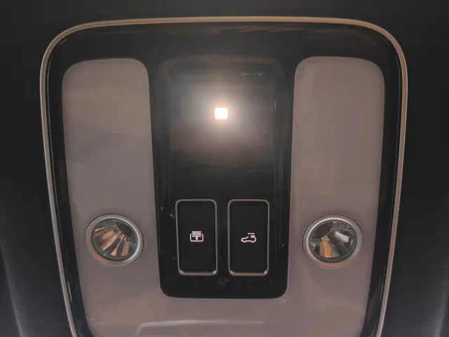 Li Auto ONE — Фото автомобиля 15