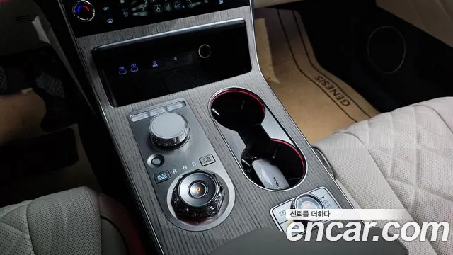 Genesis GV80 2.5T Бензин AWD — Фото автомобиля 9