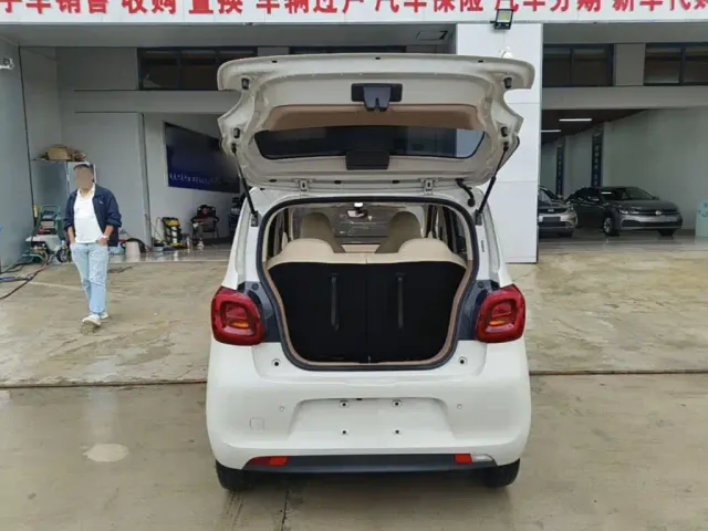 Wuling Hongguang Mini EV — Фото автомобиля 18