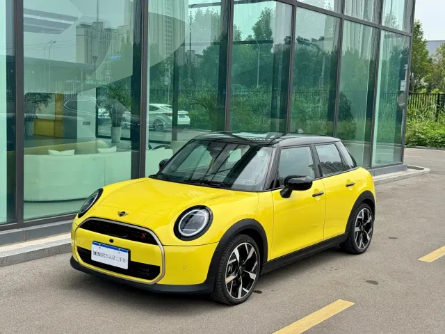 MINI Hatch — Фото автомобиля 20