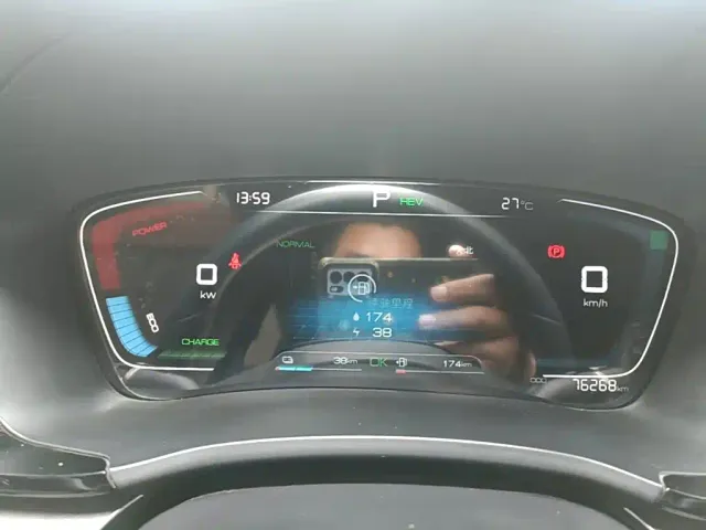 BYD Song PLUS — Фото автомобиля 11