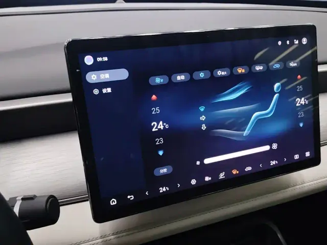 BYD Seal 05 DM-i — Фото автомобиля 12
