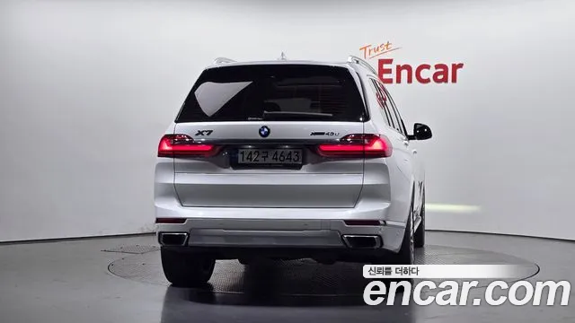 BMW X7 — Фото автомобиля 4