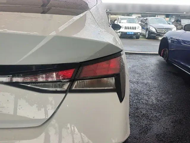 Hyundai Elantra — Фото автомобиля 7