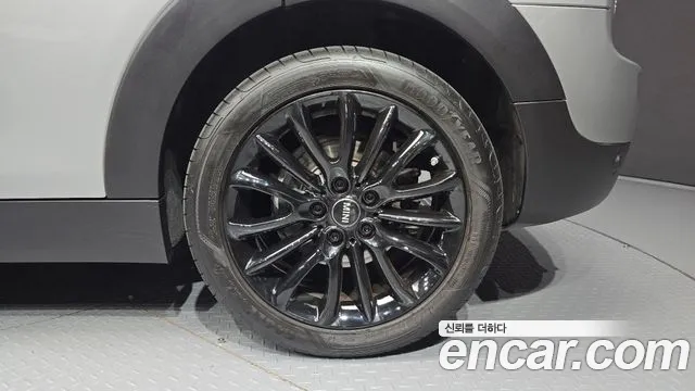 MINI Clubman — Фото автомобиля 6