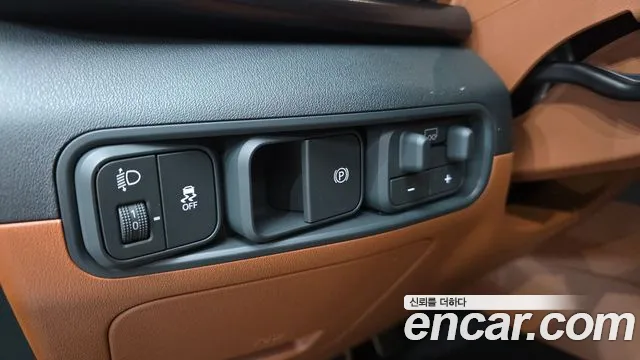 Kia Tasman Tasman 2.5T Бензин 4WD — Фото автомобиля 18