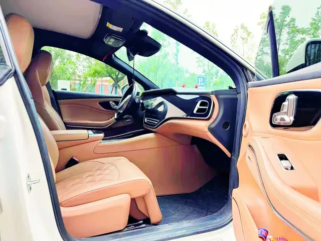 Roewe Feifan R7 — Фото автомобиля 7
