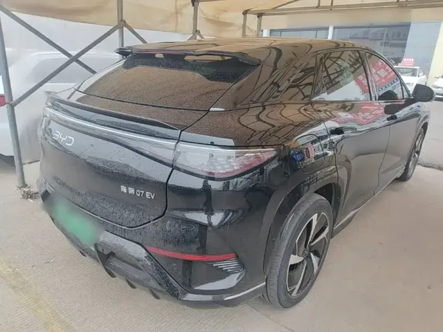 BYD Sealion 07 EV — Фото автомобиля 6
