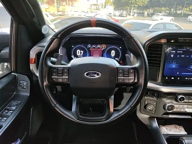 Ford F-150 Raptor — Фото автомобиля 10