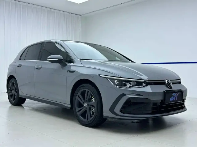 Volkswagen Golf — Фото автомобиля 3