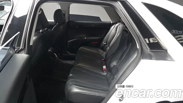 Hyundai Grandeur Grandeur (GN7) 3.5 LPG 2WD (Такси) — Фото автомобиля 26
